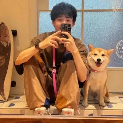 邓荻新